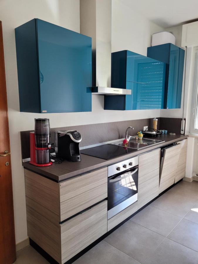 Garda Best Living Apartment เดเซนซาโนเดลการ์ดา ภายนอก รูปภาพ