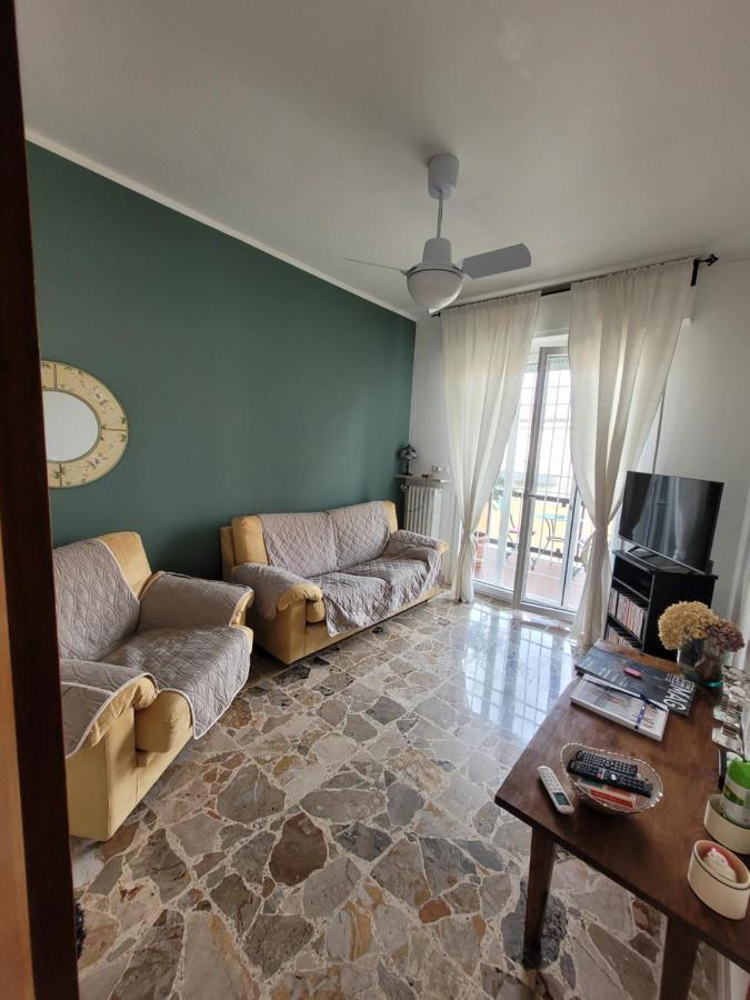 Garda Best Living Apartment เดเซนซาโนเดลการ์ดา ภายนอก รูปภาพ